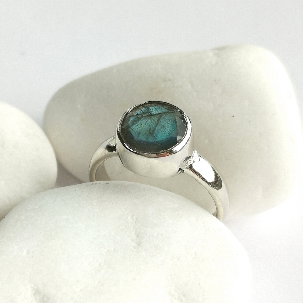 Labradorite Sterling Silver stacking ring size 6 🆕 - Picture 5 of 9